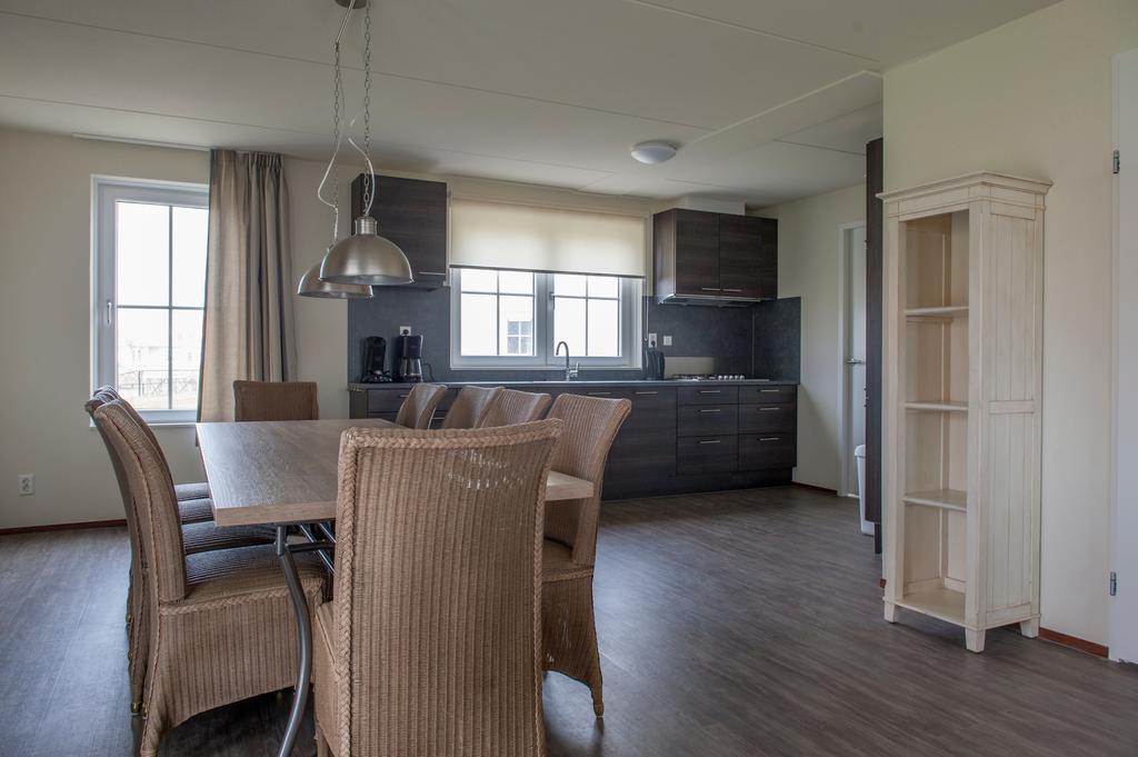 Roompot Residence Cadzand Bad Слойс Стая снимка